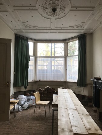 in uitvoering; stucplafonds