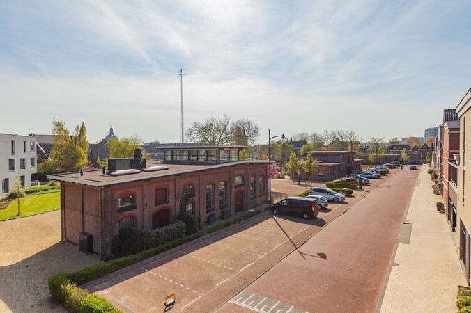 zicht vanaf straatzijde