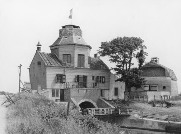 Achterzijde 1945