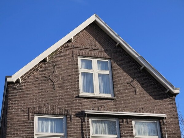 Ingrijpend verbouwingsplan en uitbreiding woonhuis