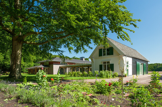 Casella Hilversum bidruimte verbonden met gang aan woonverblijf