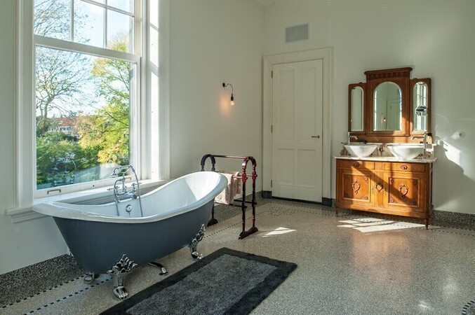 badkamer hoofdhuis na restauratie