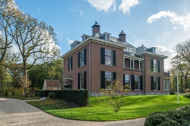 voorzijde hoofdhuis na restauratie