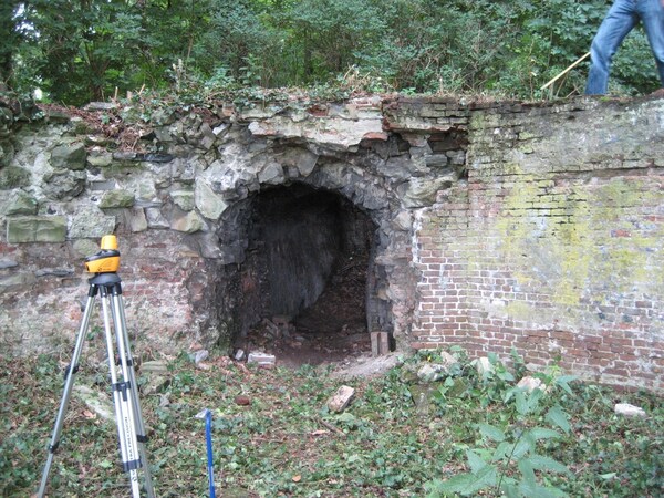 oude toestand grotto zijde uitgang