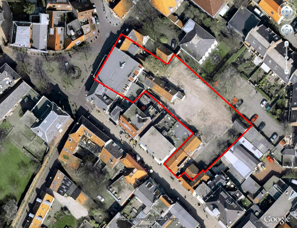 luchtfoto van de oude toestand met begrenzing plangebied
