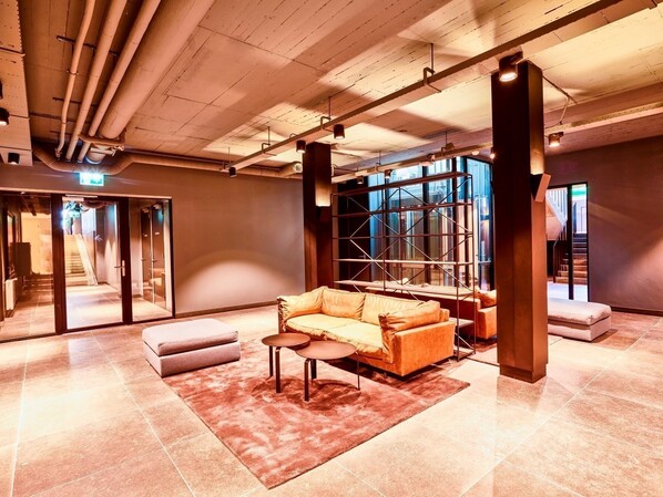 Gemeenschappelijke hal souterrain