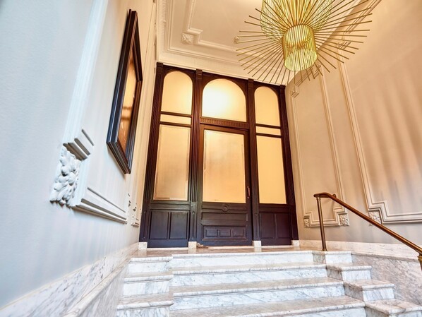 Hal entree Lange Voorhout