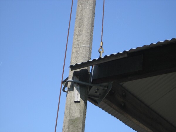 oude toestand detail kolom-dak