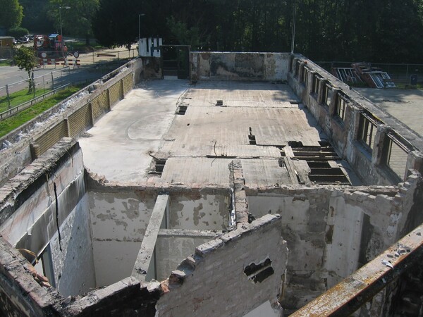 De Witte School restanten na brand