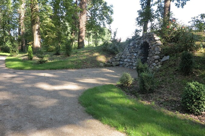 na restauratie ingang noord